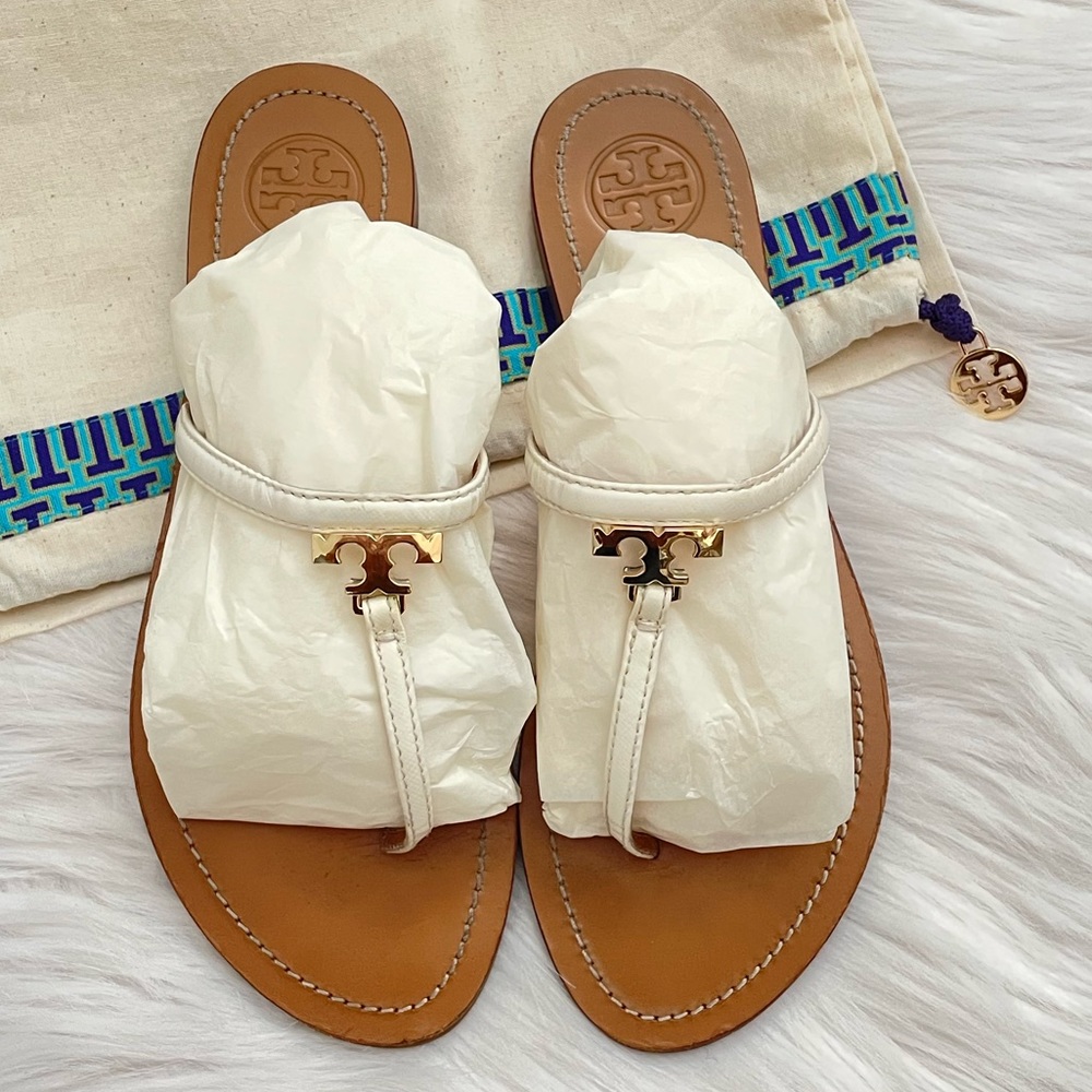 Tory Burch Leather thong in white (mini Miller) size 8